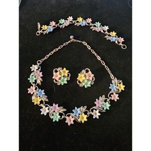Parure Set Vintage Small Lucite Flower Pastel Garland Cottage Core Whimsy Femina